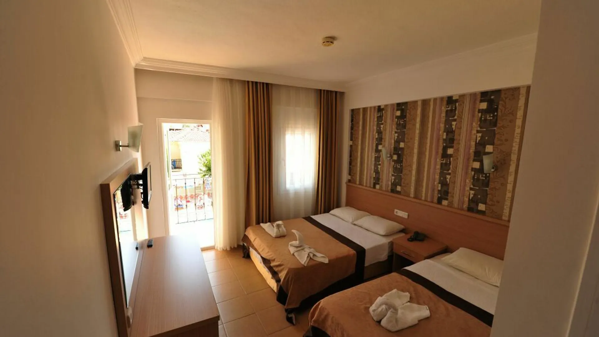 Taner Otel Ölüdeniz