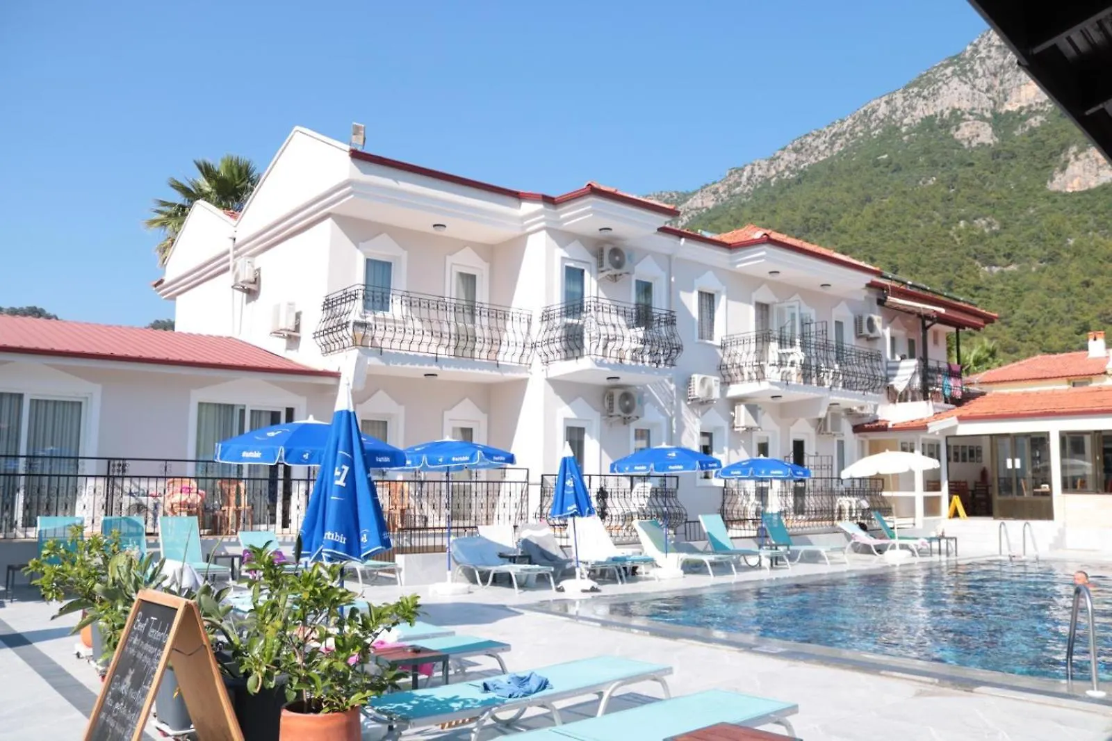 Taner Otel location
